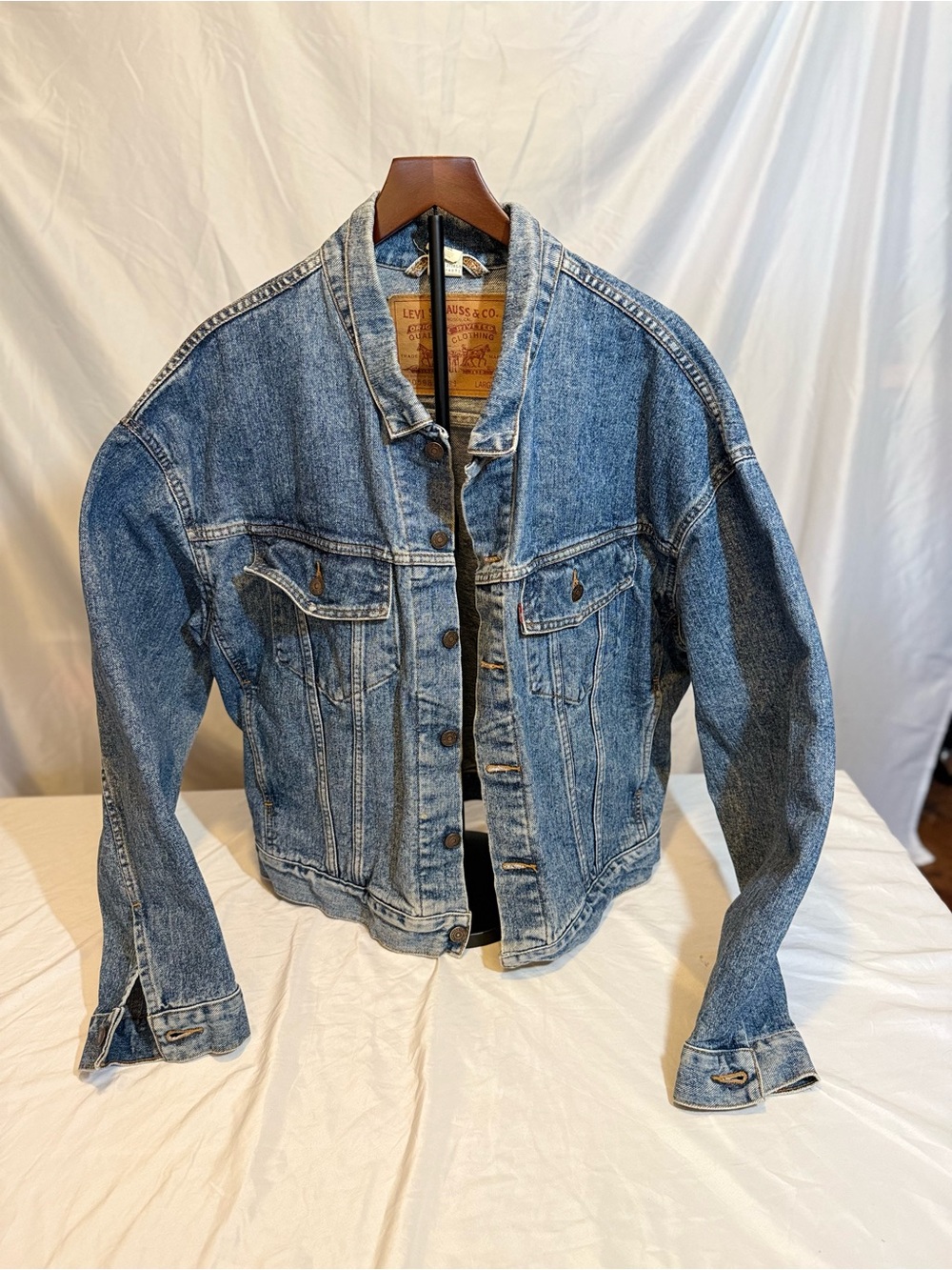 Men’s Vintage 90’s Levi's Stonewash Denim Jacket - Classic Trucker Style (OC)
